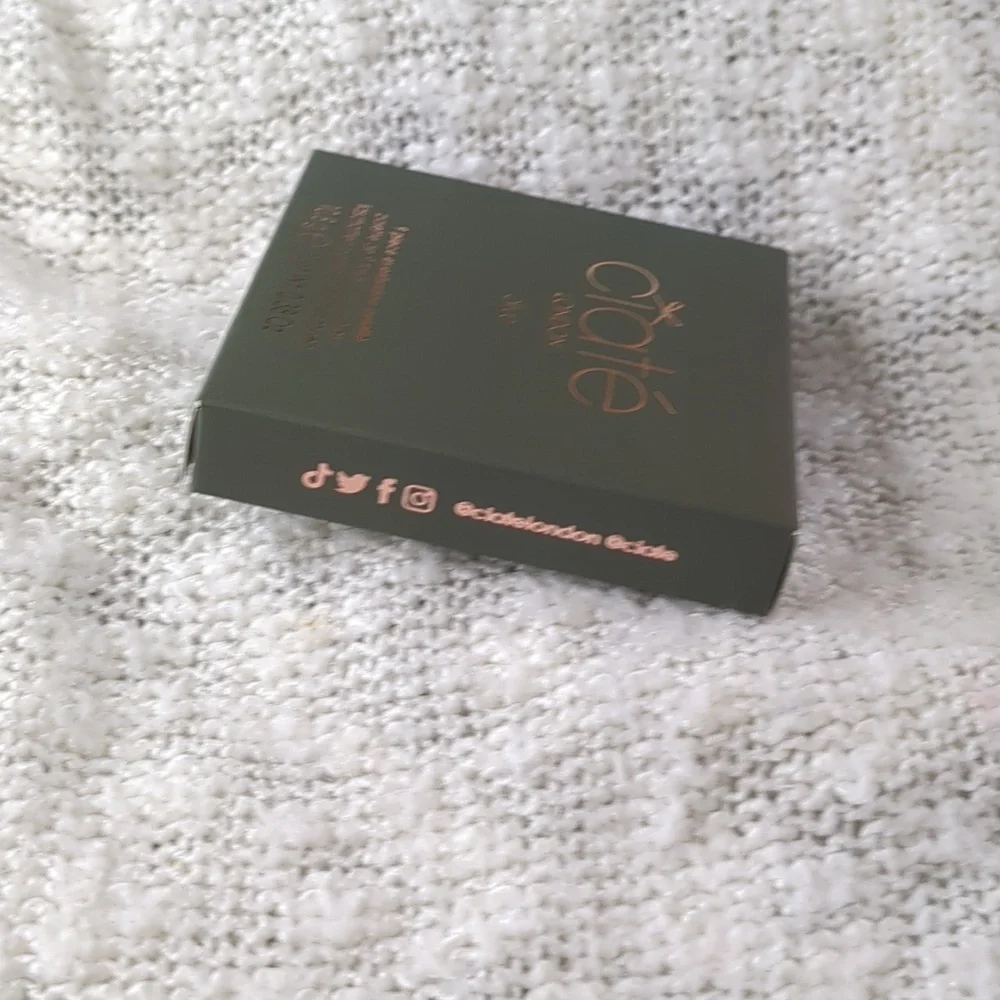 Ciaté London Trend 9 Shade Eyeshadow Palette in Olive, 10.8g/0.38oz